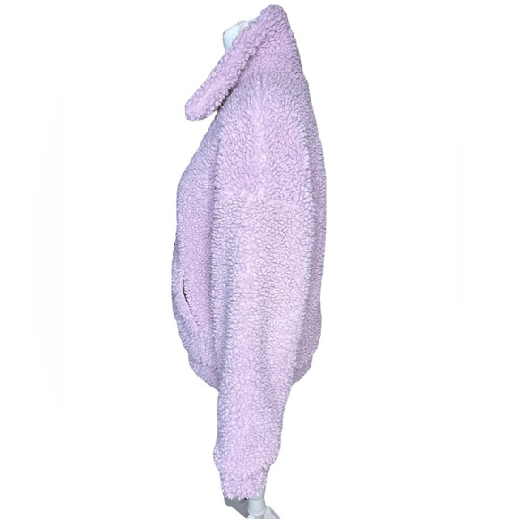 FOREVER 21 - Adorable Pink Fuzzy Coat - Picture 3 of 3